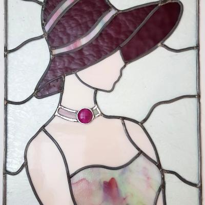 Belle au chapeau