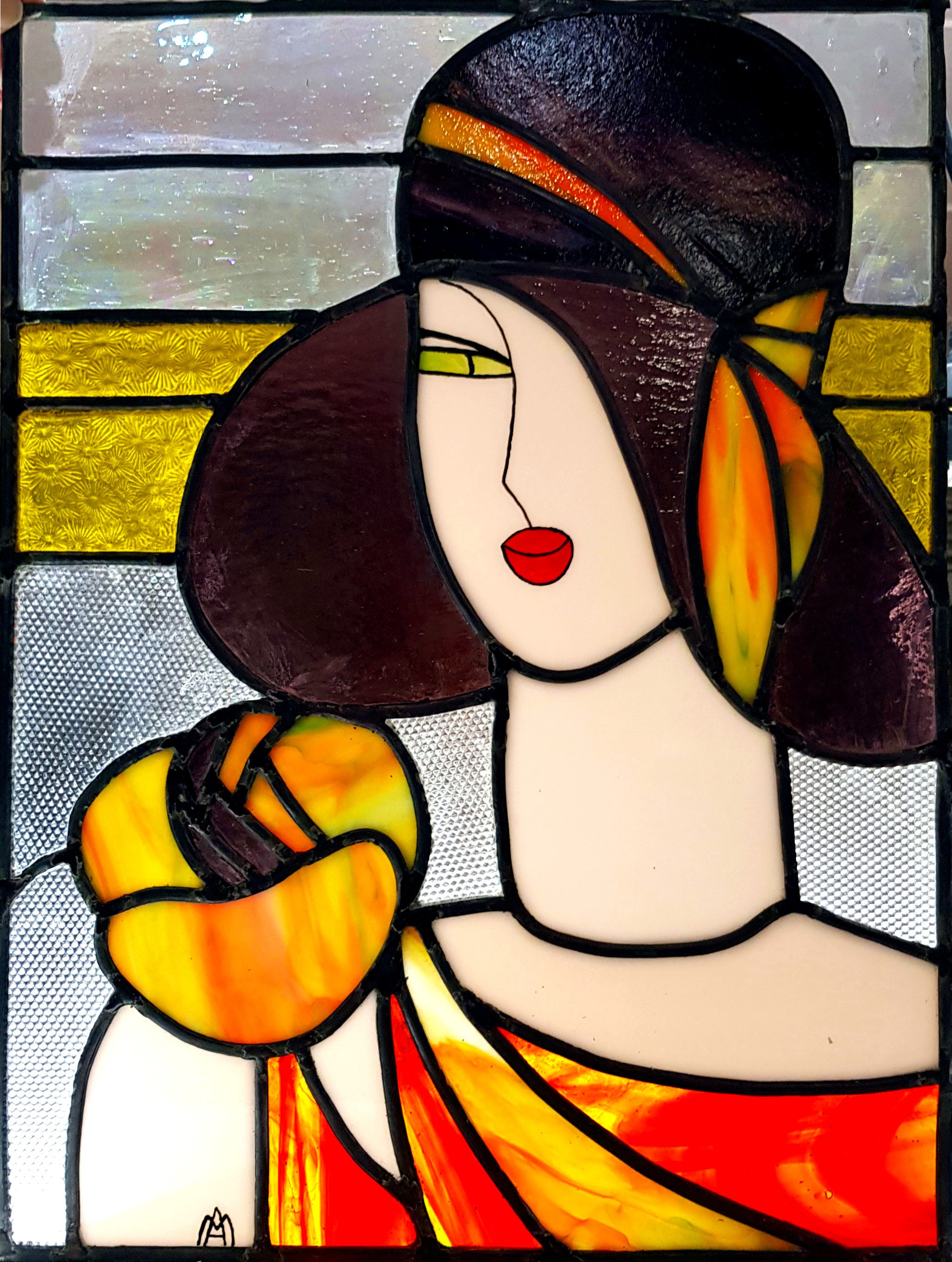 Femme au chapeau cloche 